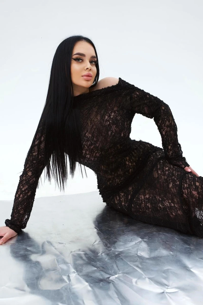 Monna profile in Dubai